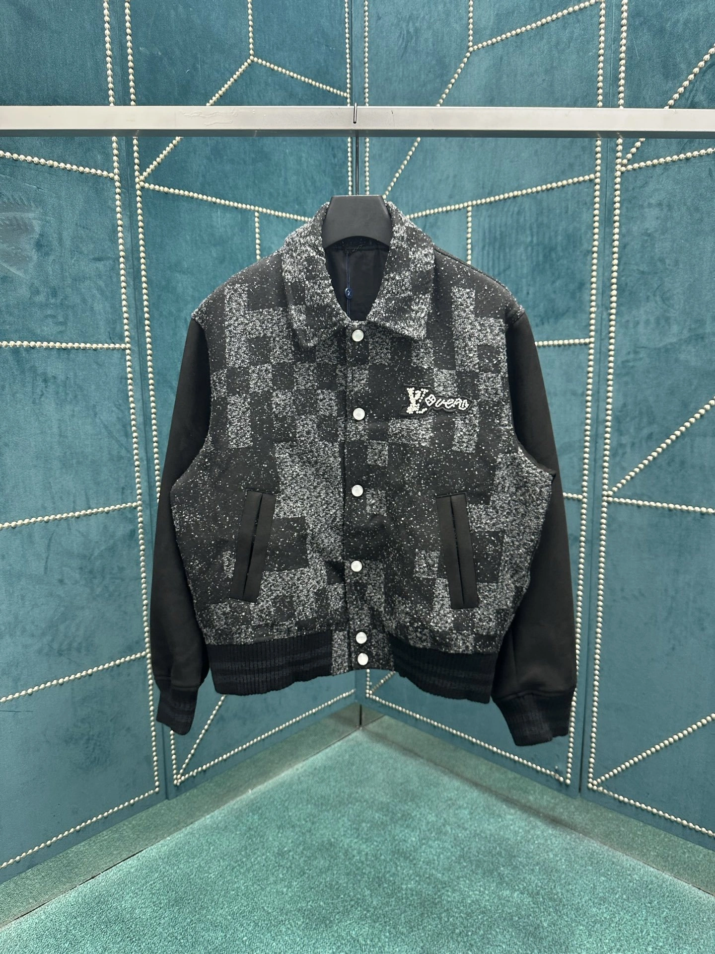wg.luxury- 8V item:E-F000H2519